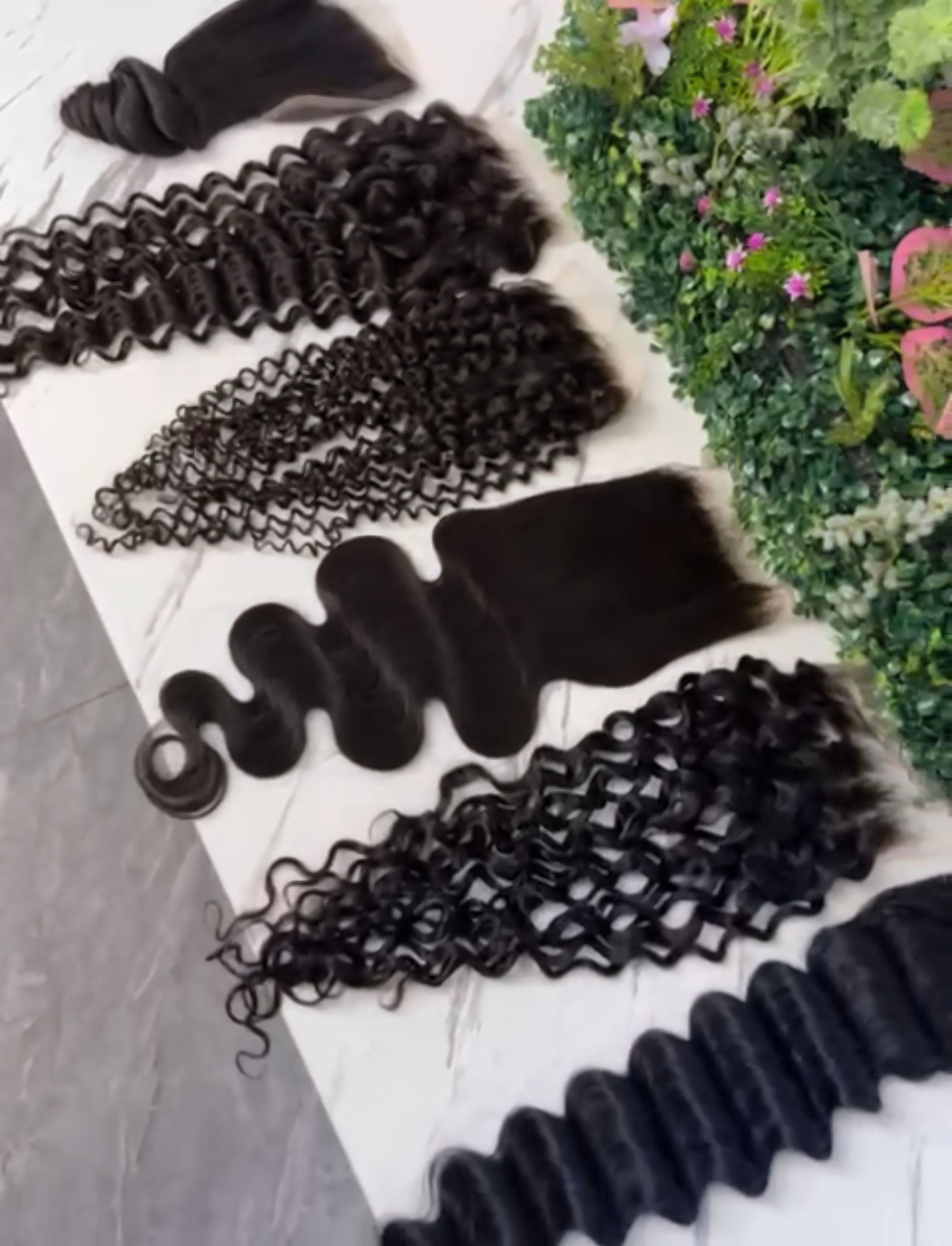 CURLY HD CLOSURE (PRE-ORDER)